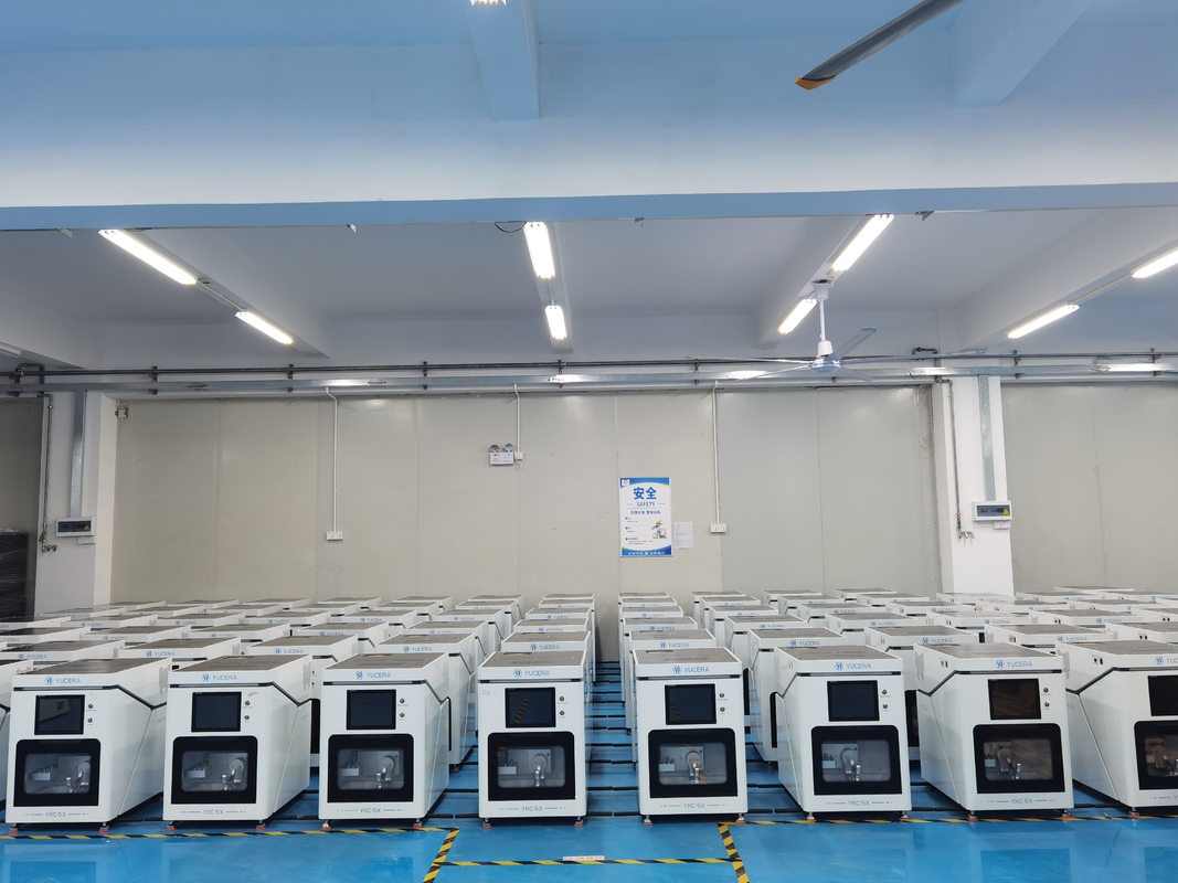 Yucera Stołowa Dentystyczna Frezarka CNC CAD CAM 5-osiowa Cyrkonowa Metalowa Narzędzia Laboratoryjne Chiny OEM